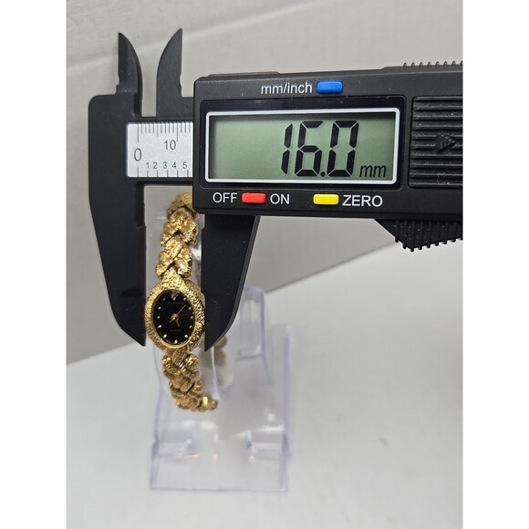 Womens Vintage Helbros Watch 16mm Gold Tone Oval Foil New Battery Bracelet - Picture 5 of 9